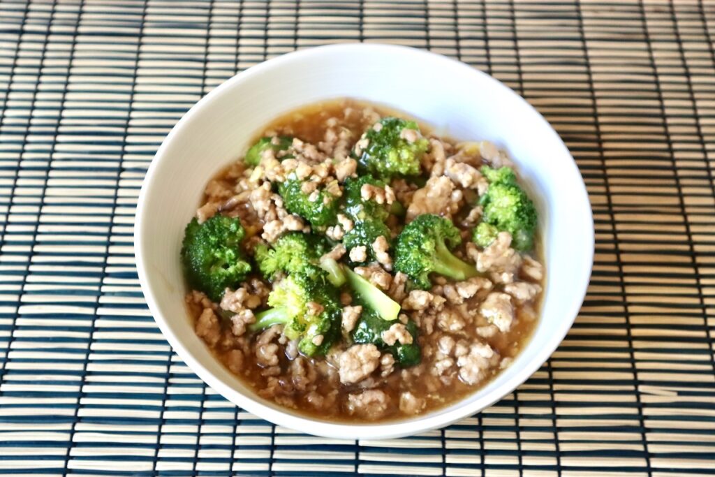 Broccoli with Silky Pork Sauce