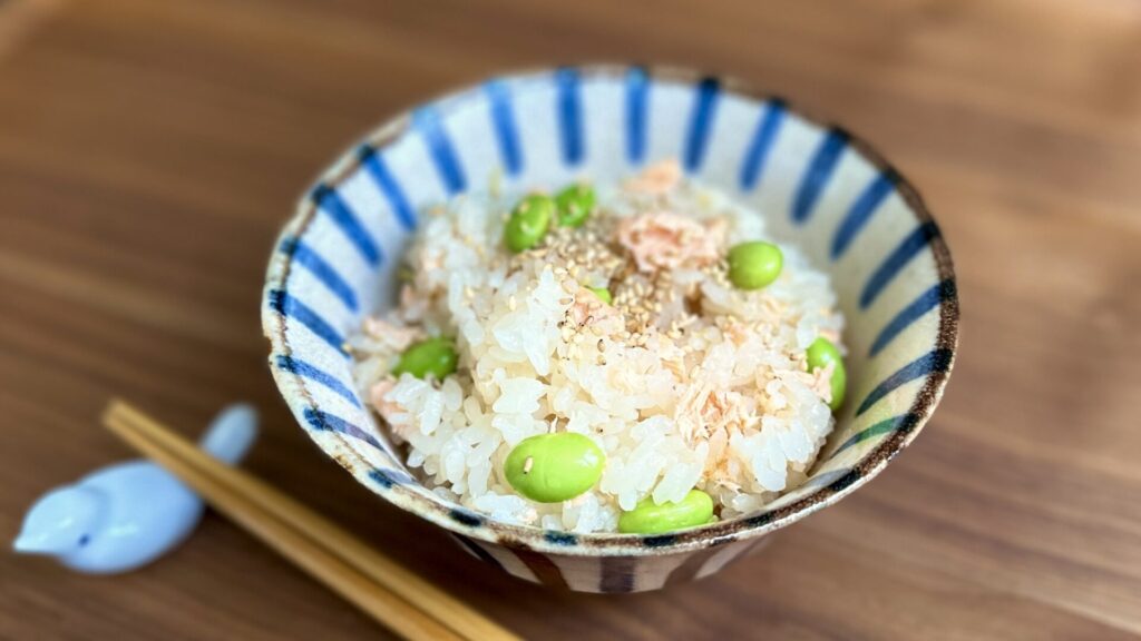 Mixed Rice with Salmon and Edamame